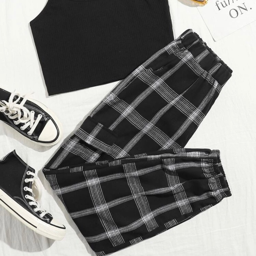 ⚡️ 3/$15 ⚡️  Plus Cami Top & Plaid Flap Pocket Pants